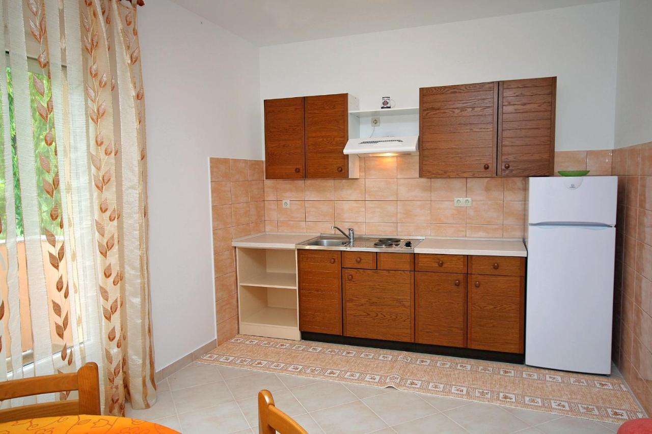 Apartments With A Parking Space Palit, Rab - 5028 Ngoại thất bức ảnh