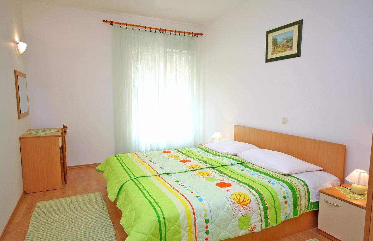 Apartments With A Parking Space Palit, Rab - 5028 Ngoại thất bức ảnh